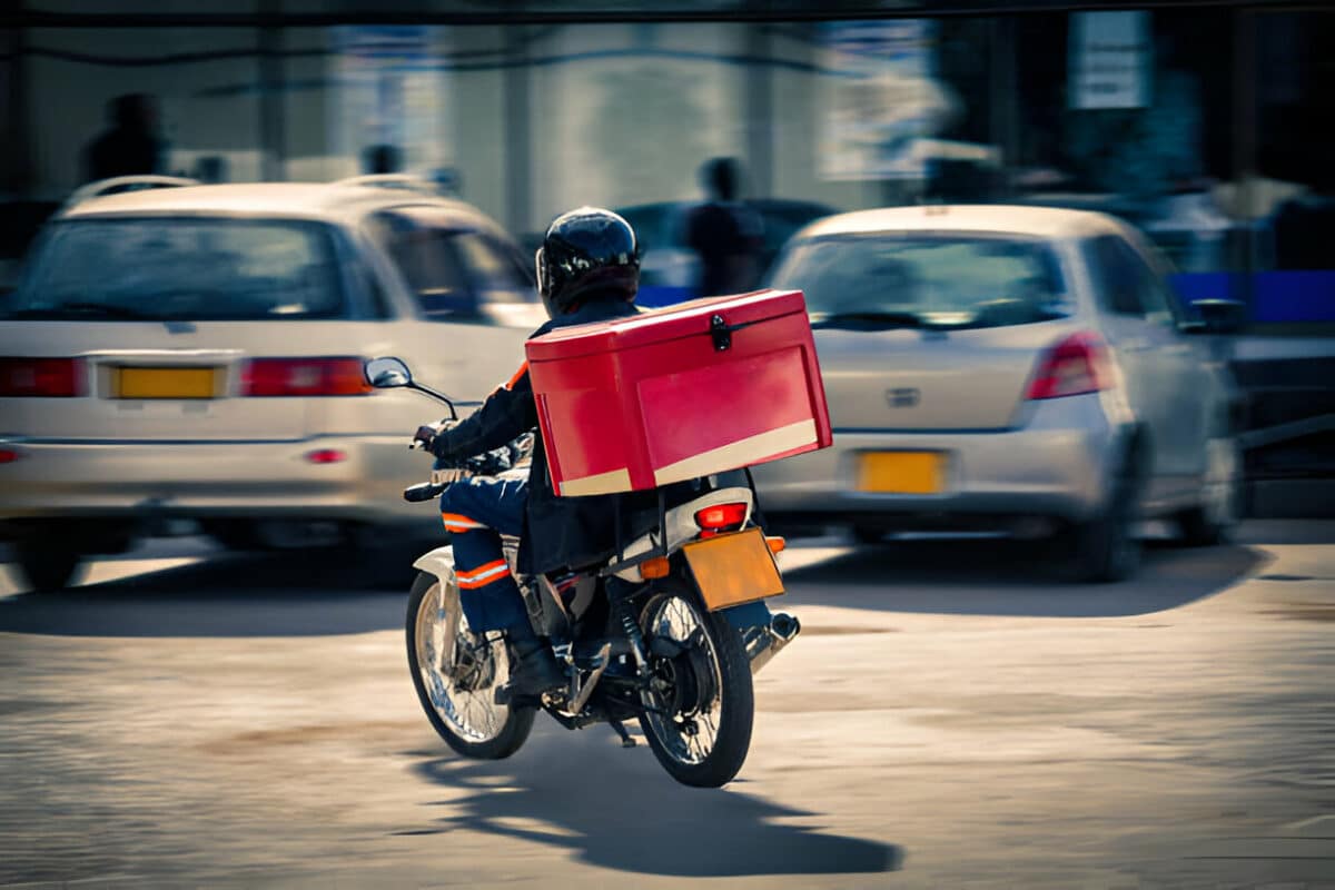 Travailler avec une entreprise de livraison à Abidjan